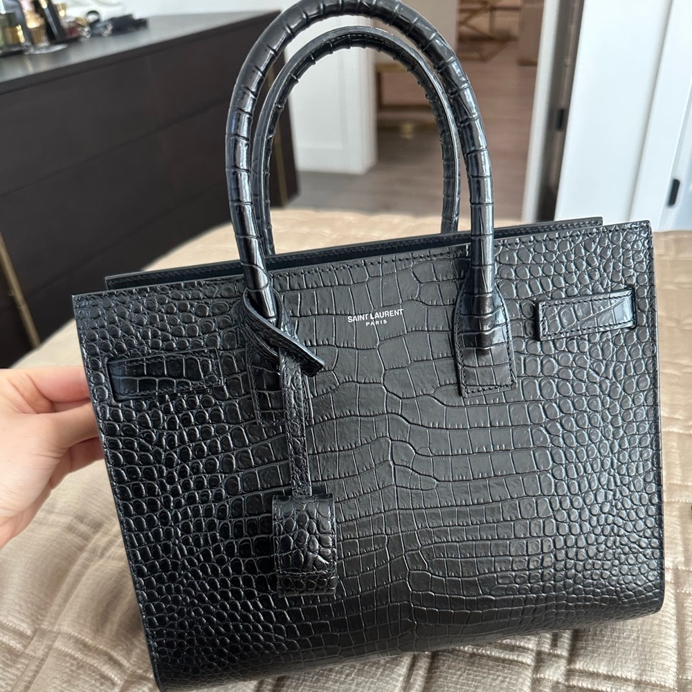 YSL Sac De Jour Baby Bond Avec Bou Black Croc
